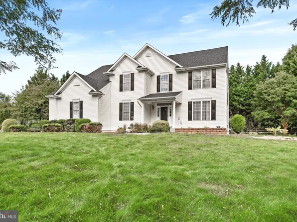 27 Compton Dr, East Windsor, NJ 08520