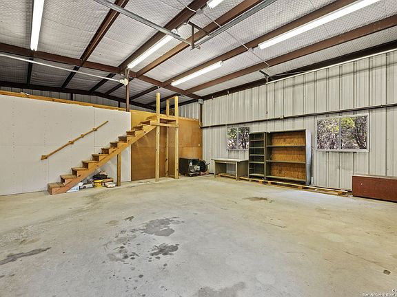3rd image of 26906 Bent Trail