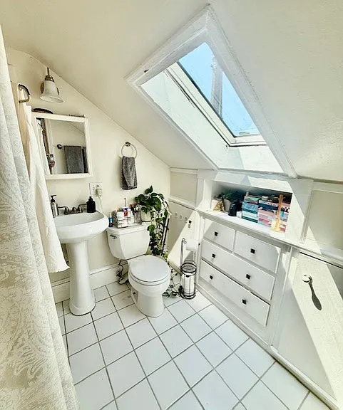 2 Derne St #5 — Photo 6