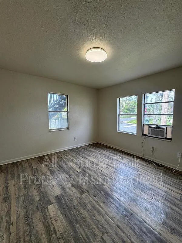 1 bed, 1.0 bath, 520 sqft, $895 — Photo 4