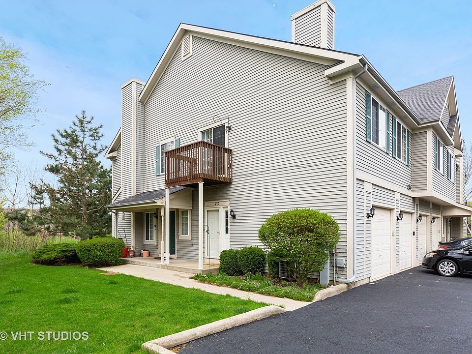 Quiet Entrance with Extra Green Space, Faces the Fox River