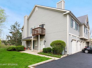 7 Windsor Cir UNIT D, South Elgin, IL 60177