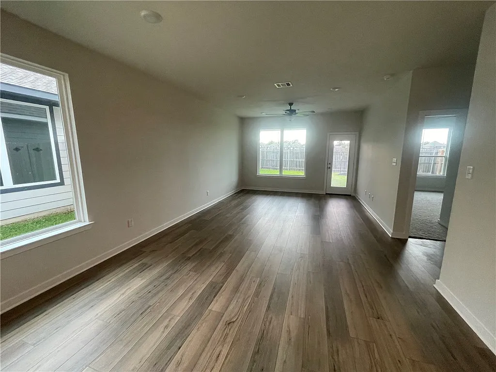 3 bed, 1497 sqft, $600 — Photo 4