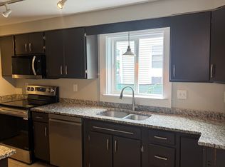 284 Putnam St #1, Manchester, NH 03102
