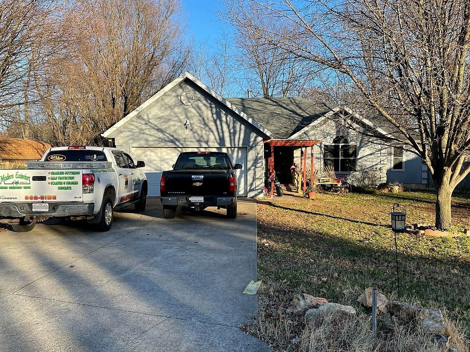 2nd image of 3832 S Sunrise Ave