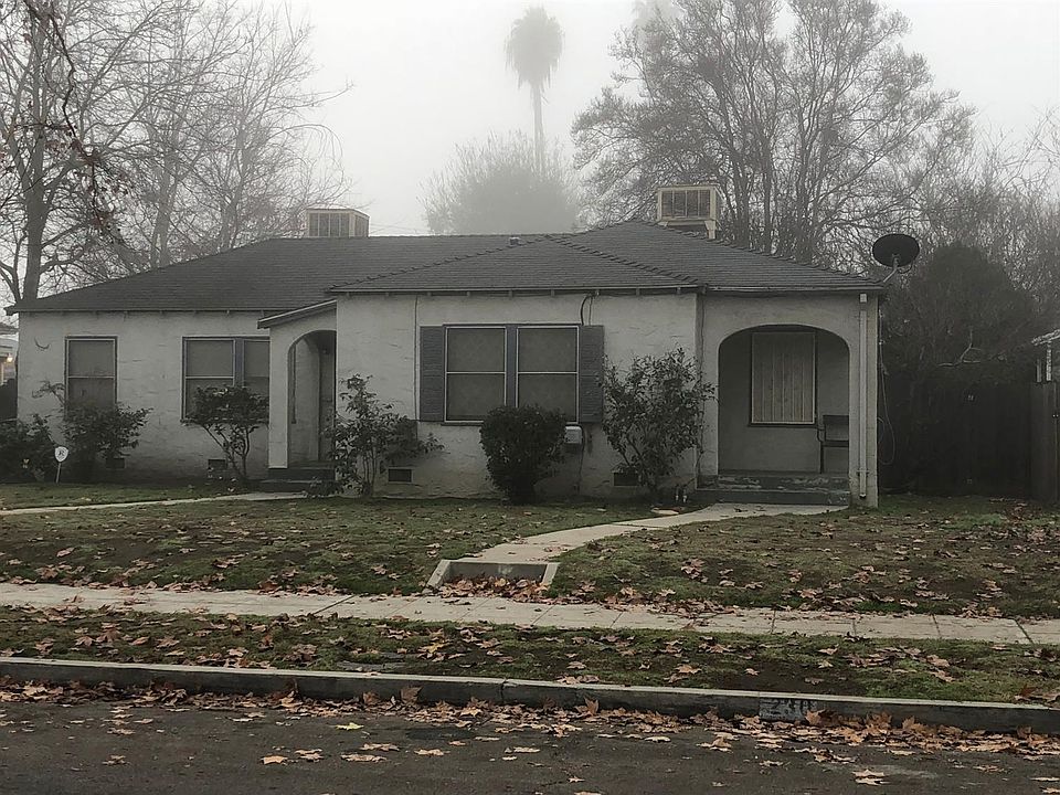 1st image of 230 E Cambridge Ave
