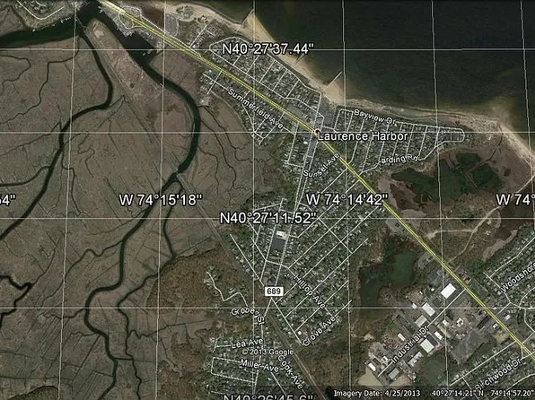 624 Forest Ave, Laurence Harbor, NJ 08879