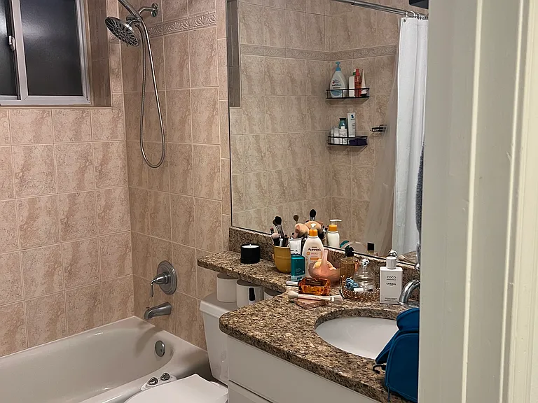 1871 California St NW #1 — Photo 11