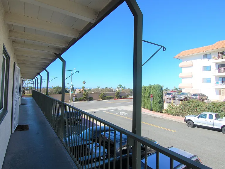 2601 S. El Camino Real — Photo 37