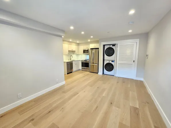 1490 9th Ave, San Francisco, CA 94122