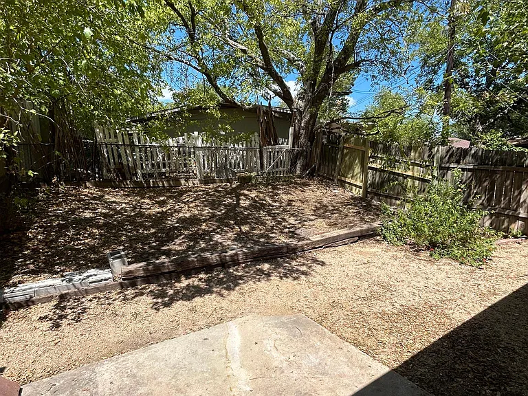 3318 Dolphin Dr #C — Photo 8