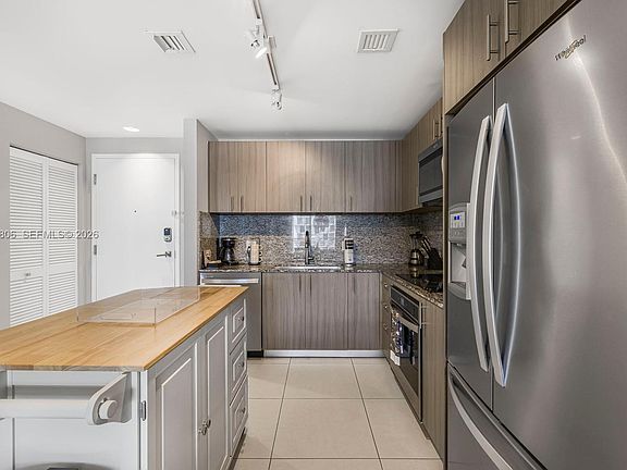 5th image of 5350 NW 84th Ave #1614