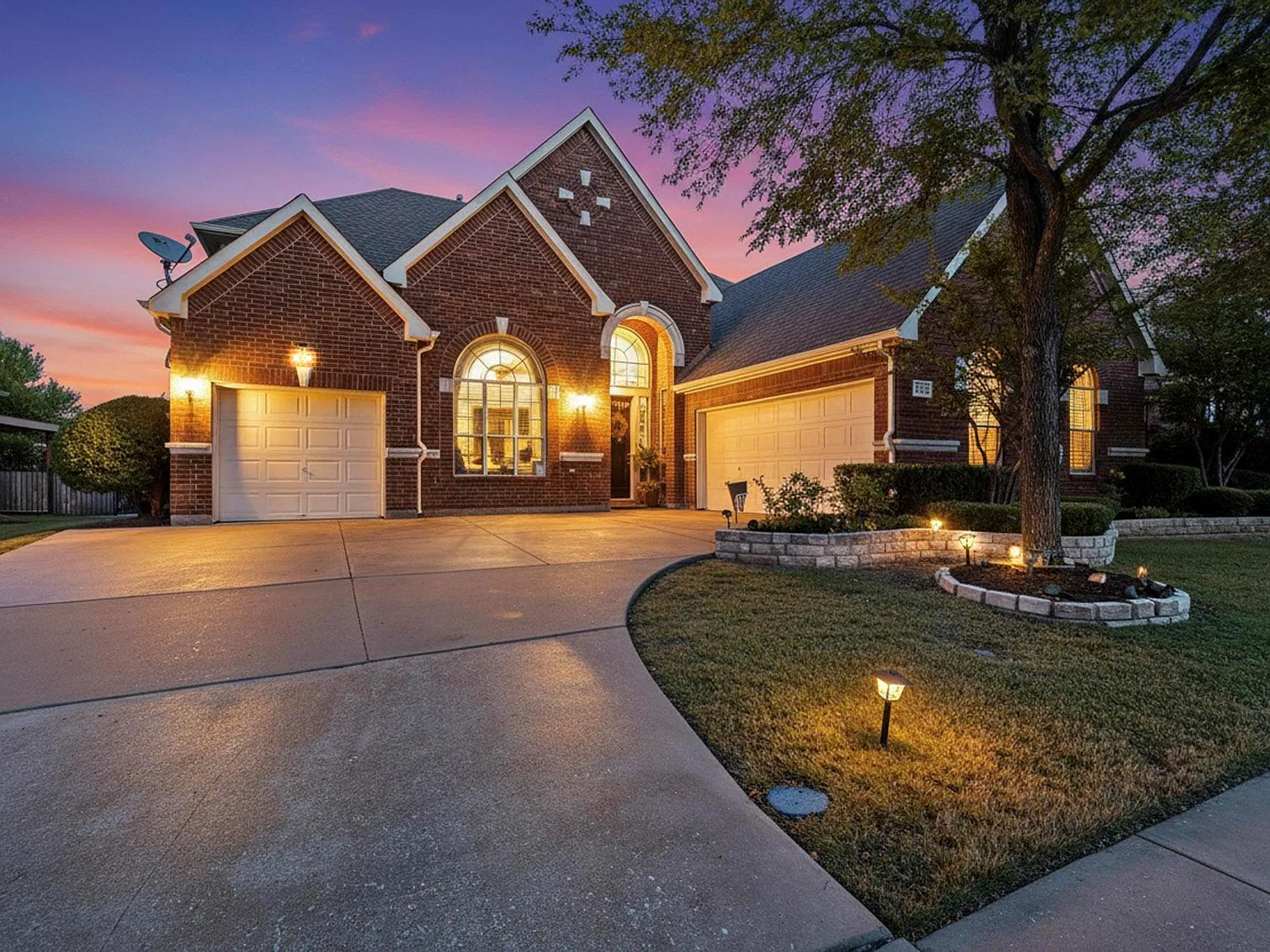 5 bed, 3573 sqft, $3,800 — Photo 2