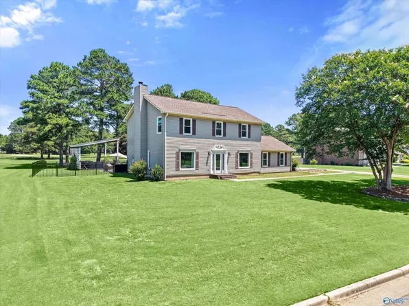 4528 Arrowhead Dr SE, Decatur, AL 35603