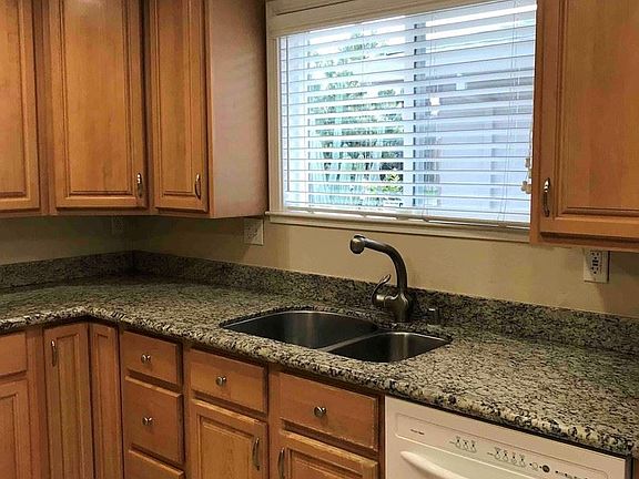 3rd image of 3131 Neal Ave APT 1