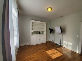 2145 W 19th St APT 2R, Chicago, IL 60608