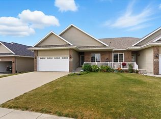 3738 Pheasant Ln, Waterloo, IA 50701