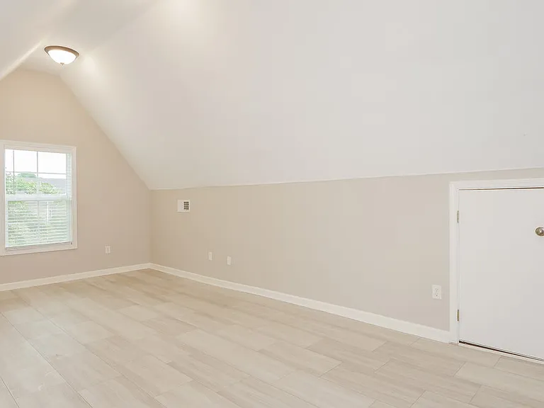 3424 Champion Hills Dr — Photo 15