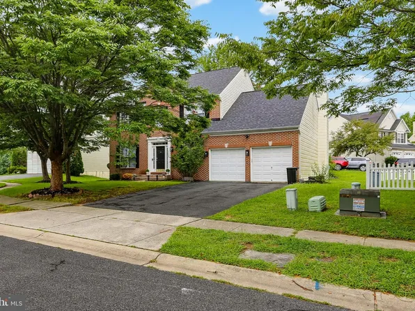 7504 Farm Pond Ct, Hanover, MD 21076