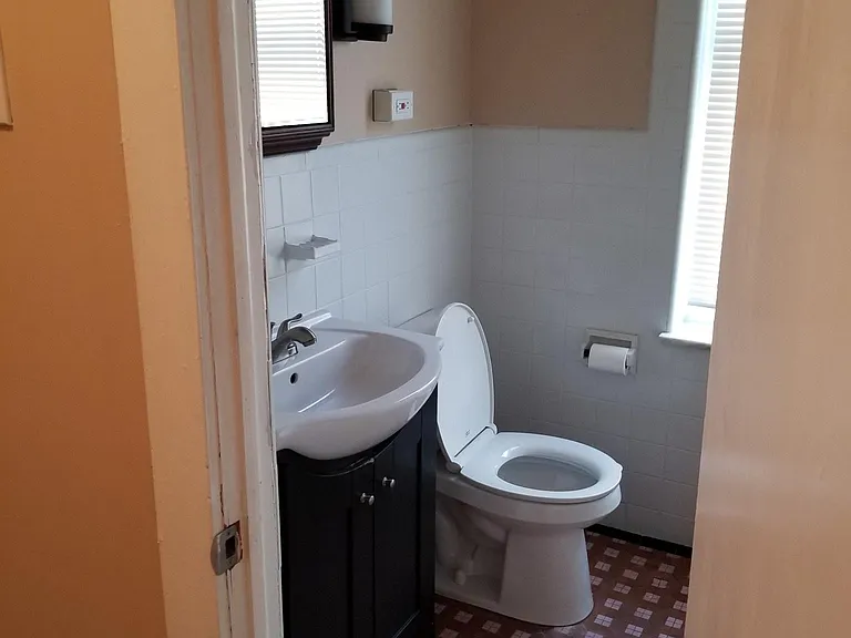 2226 Tasker St — Photo 2