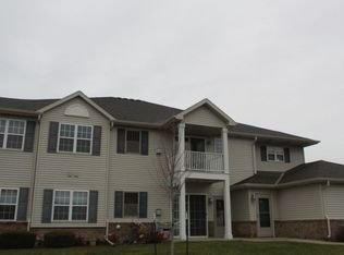 7116 Parkstone Ter UNIT 1, Racine, WI 53406