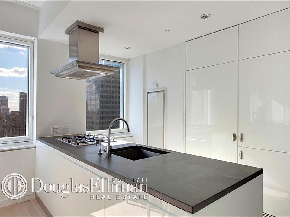 1st image of 66 W 45th St Unit U-30d