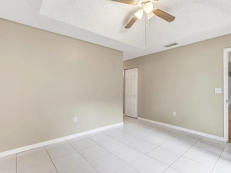 9312 NW 54th St — Photo 13