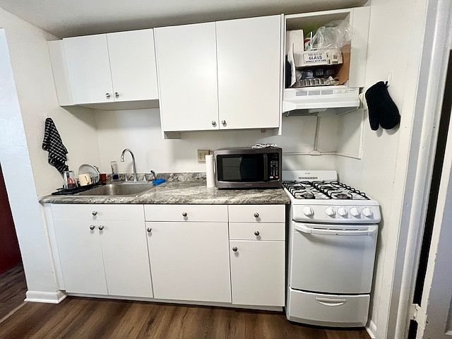 1st image of 215 N Pinckney St #1-STREET215