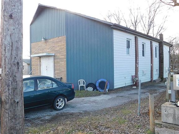 2nd image of 557 E State Road 60