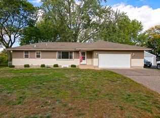 1816 Whitewater Trl, Minneapolis, MN 55444
