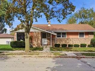 7708 W Tripoli AVENUE, Milwaukee, WI 53220