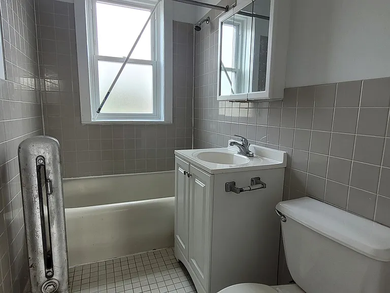 4935 N Whipple St #3E — Photo 4