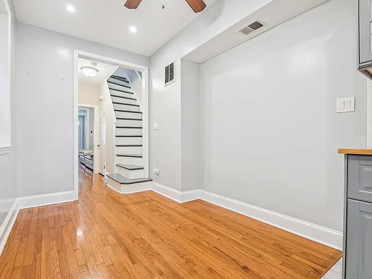 1253 William St — Photo 6