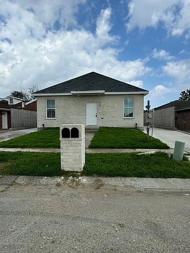 9101 Virtue St Photo 1