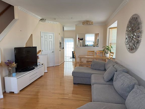 2nd image of 5812 Summers Grove Rd