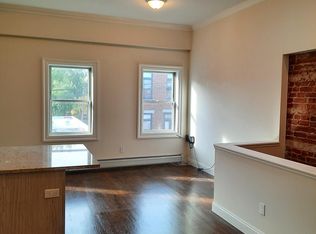 158 6th St APT 3, Hoboken, NJ 07030
