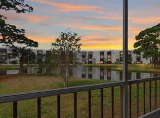 6188 80th St N Unit 101, Saint Petersburg, FL 33709