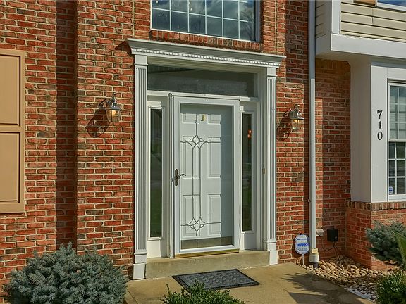 4th image of 710 Russett Meadow Ct