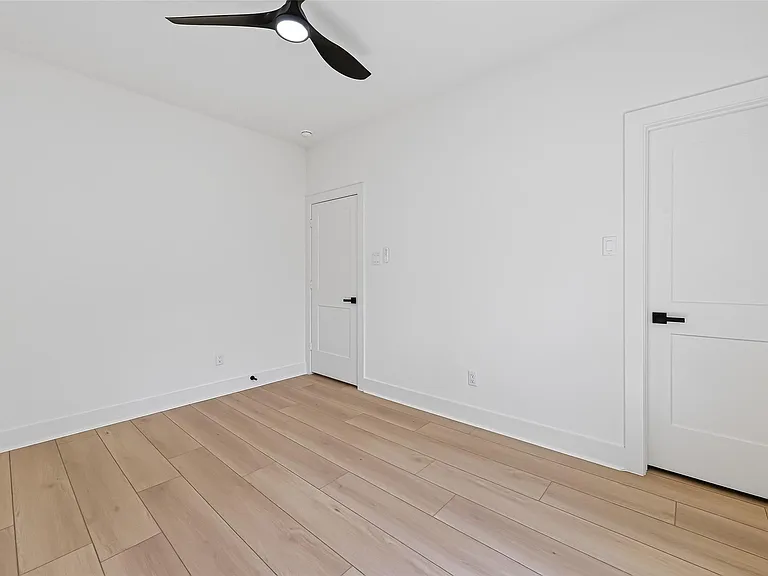 971 Highland Light Ln — Photo 23