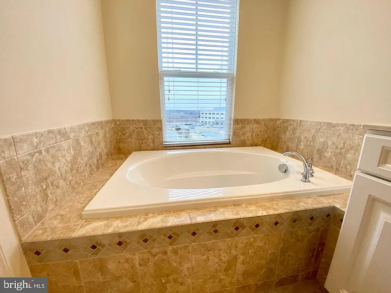 24622 Seacliff Ter — Photo 30