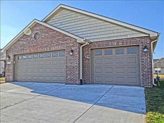1st image of 2212 Kingsbury Dr