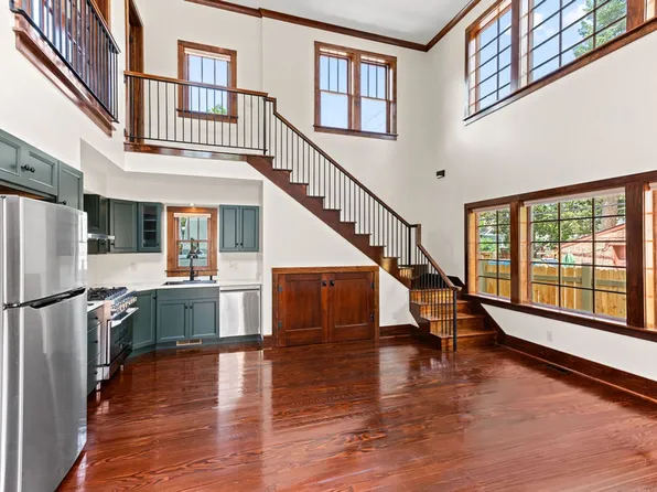 247 W 10th St, Loveland, CO 80537