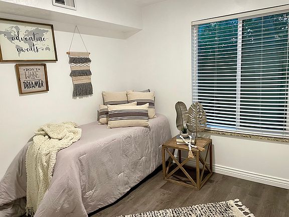 3rd image of 227 N H St #10