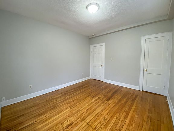 3rd image of 108-110 Clark St #3