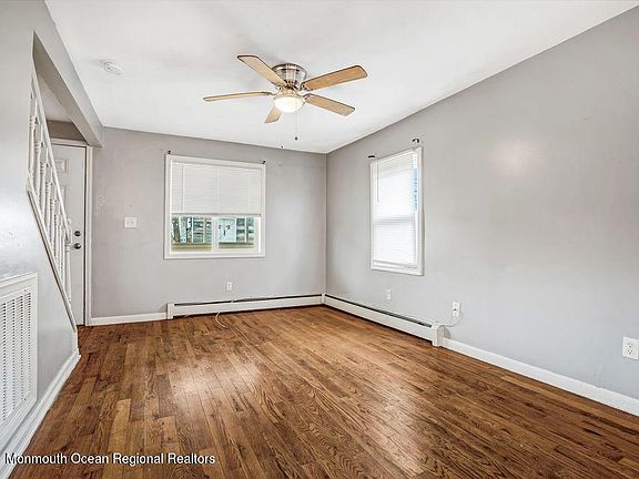 5th image of 28 Center St