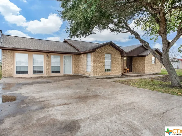 346 Sweetwater Rd, Port Lavaca, TX 77979