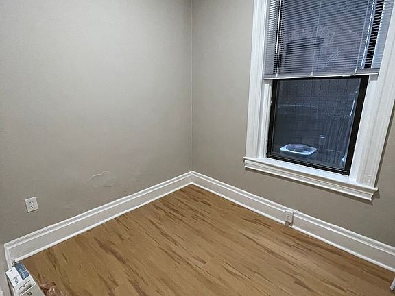 5th image of 4901 Friendship Ave #8