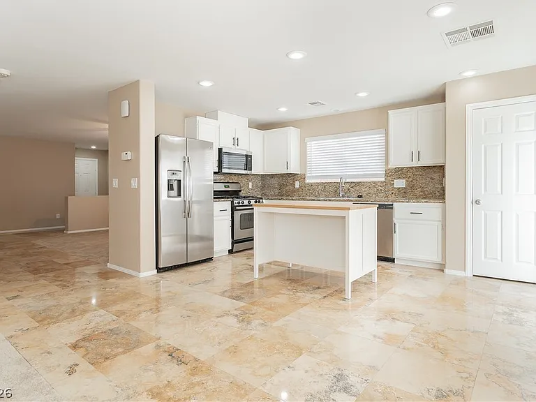 11705 Grotta Azzurra Ave — Photo 15