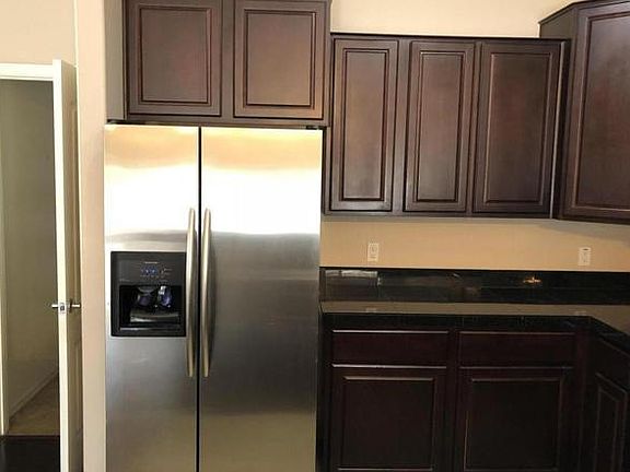 5th image of 15170 N 23rd Pl #209