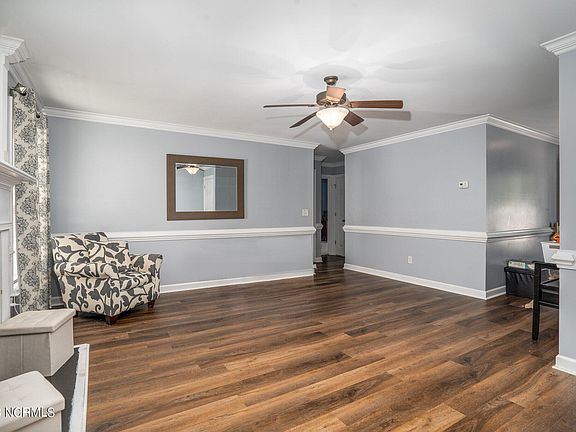 5th image of 212 Laurel Spring Drive
